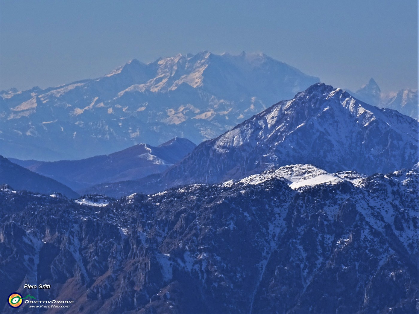 45 Maxi zoom verso Monte Rosa e Cervino.JPG